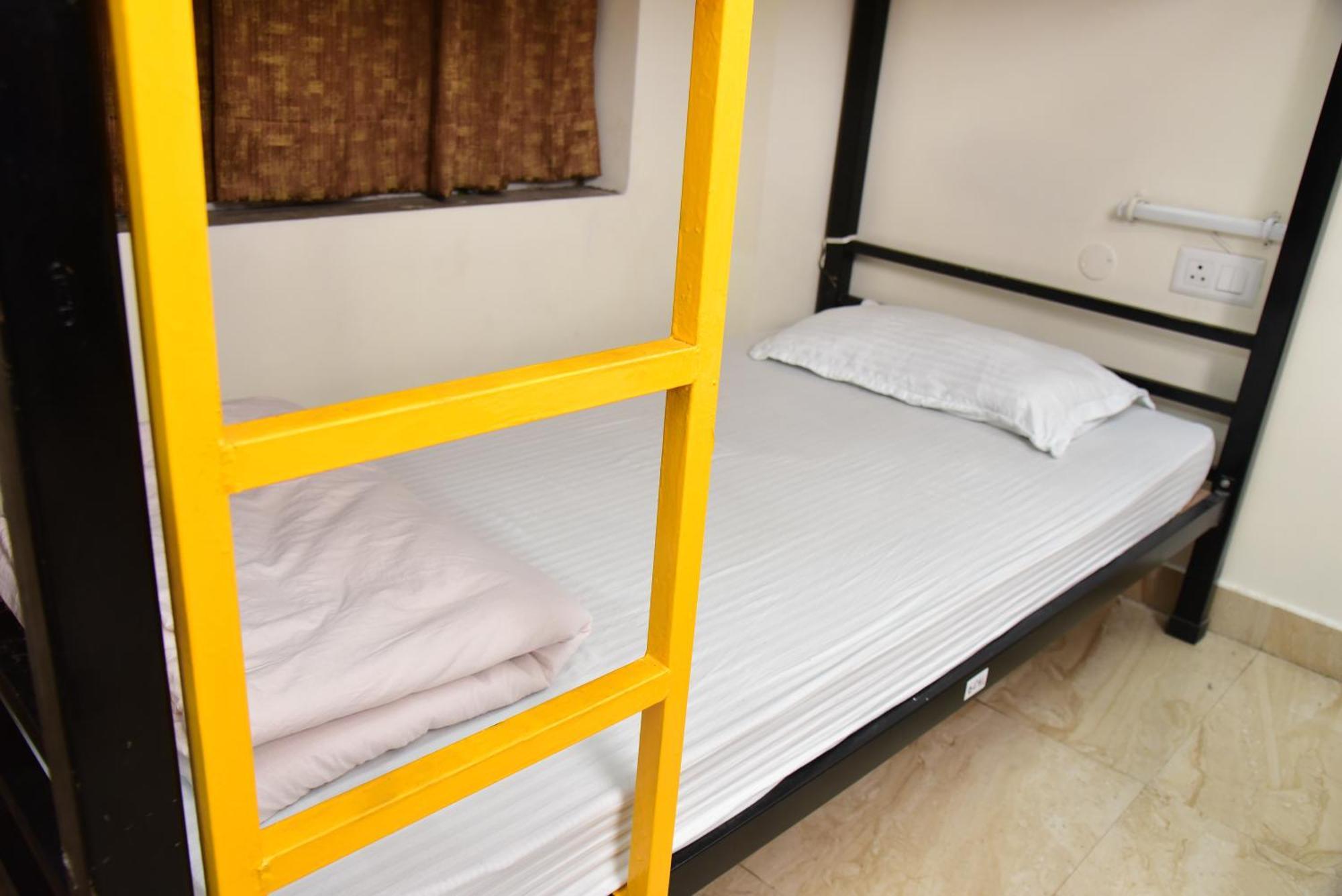 City Central Hostel Kolkata Exterior photo